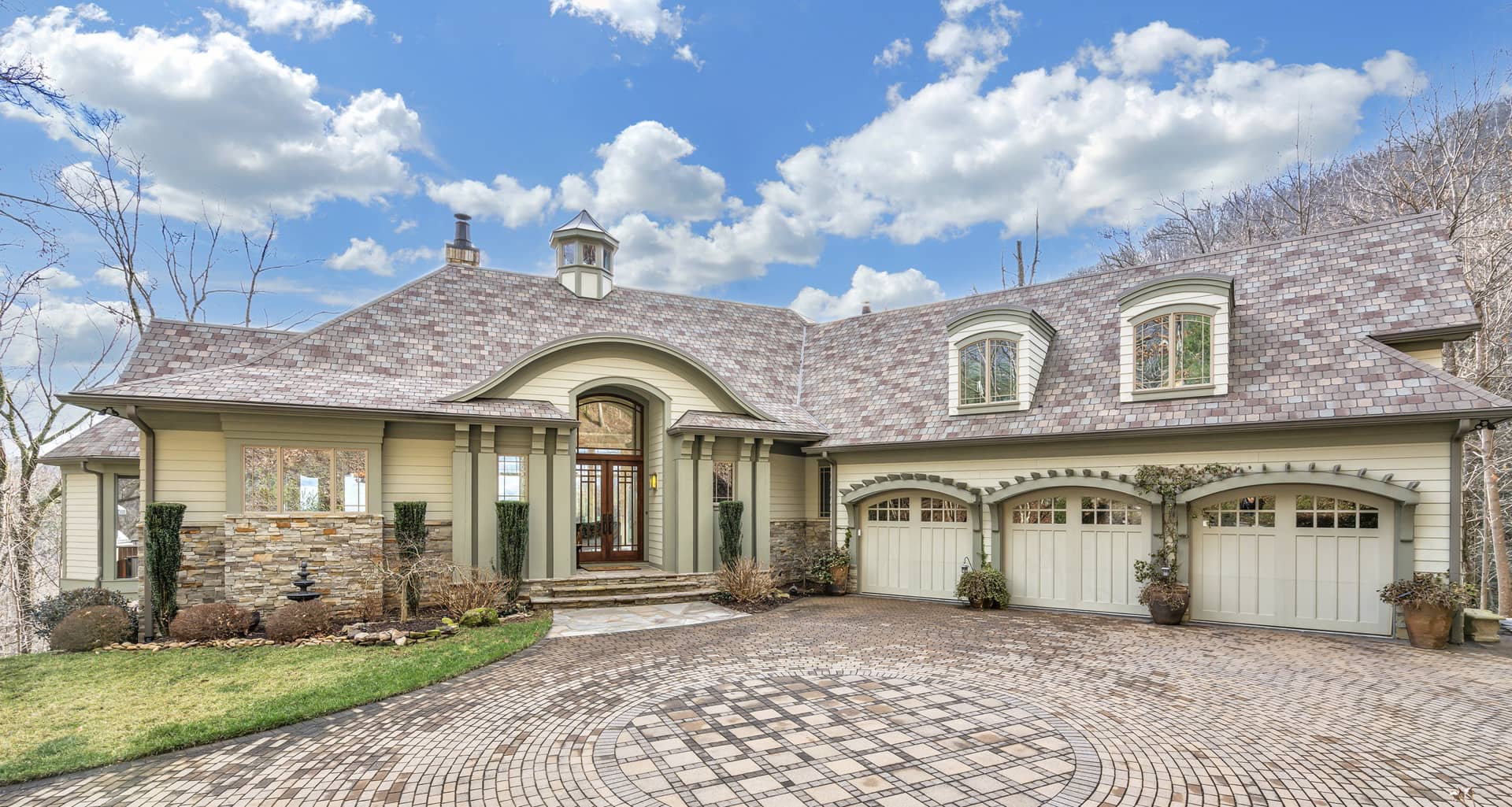 1321 Panther Park Trail Travelers Rest, SC in Cliffs Valley.mov on Vimeo