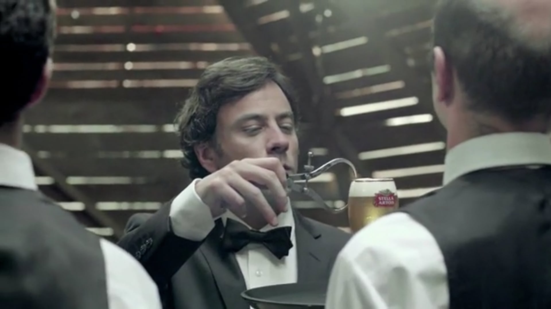 Stella Artois. NUNCHAKU