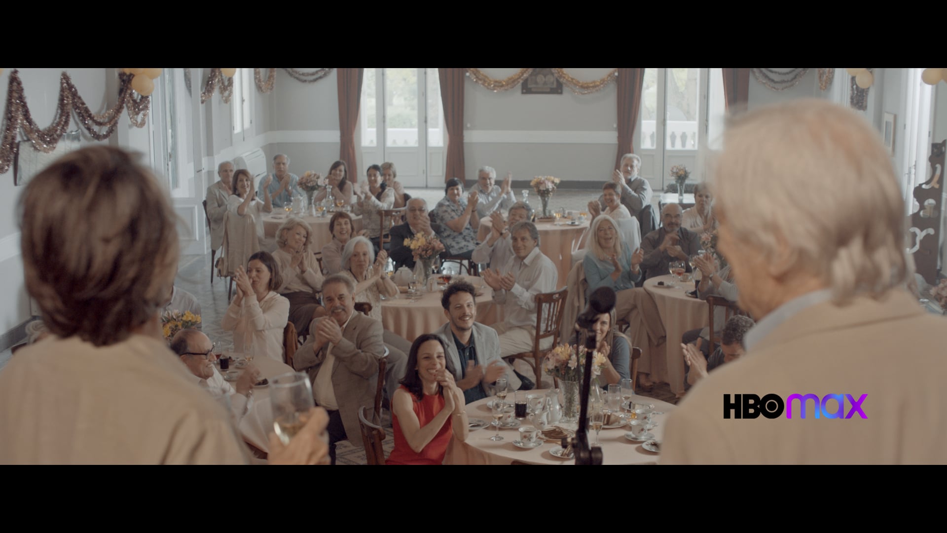 Bodas de Oro (The Anniversary) - TRAILER