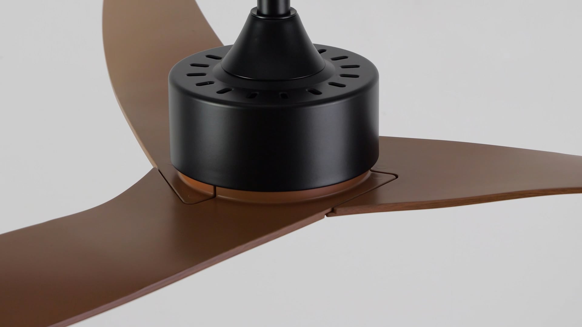 Aldrin 50" Modern Iron/Plastic App6-Speed Razor Ceiling Fan, Light Brown Wood