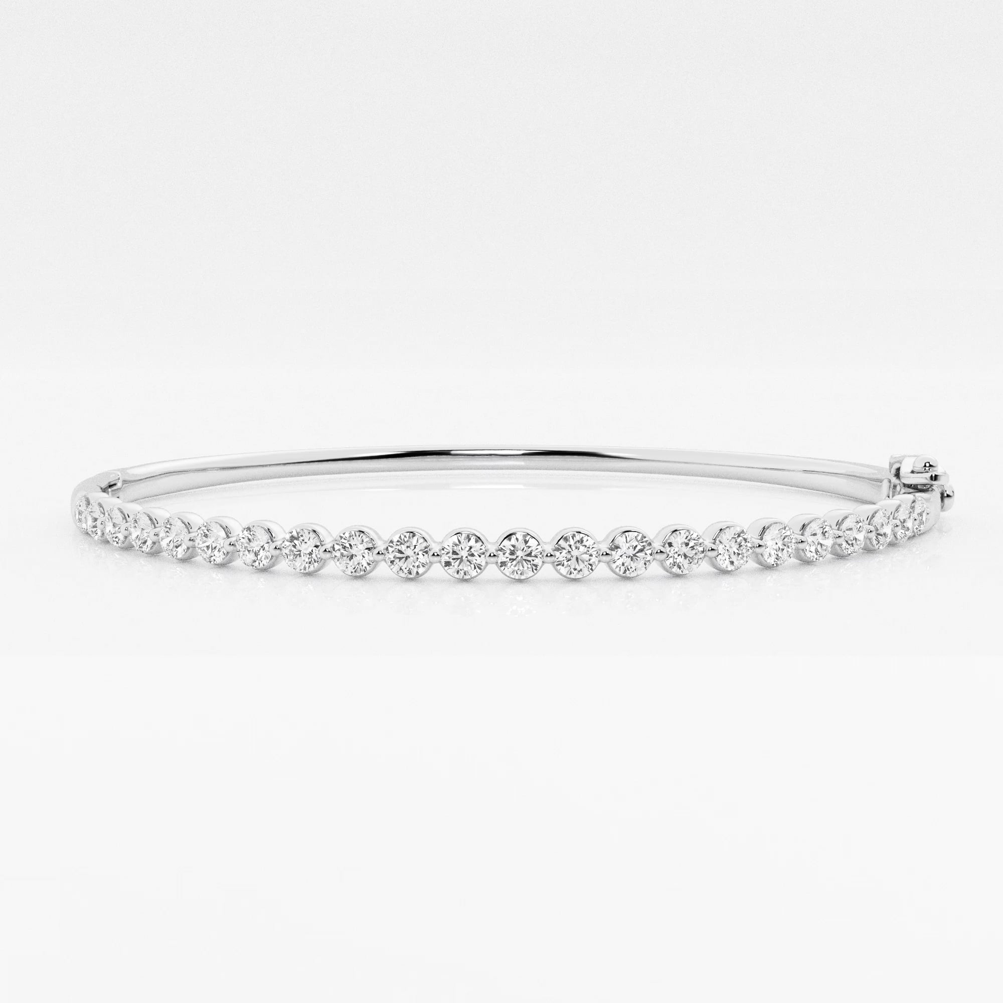 product video for näas Ethereal 2 ctw Round Lab Grown Diamond Bold Bangle Bracelet