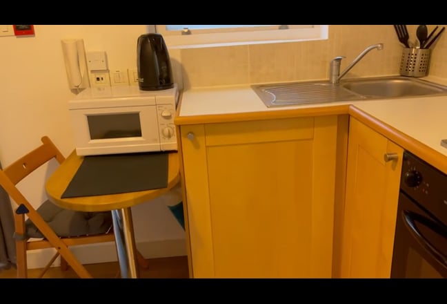 Nice Studio with Patio  in West Kensington, Zone 2 Main Photo