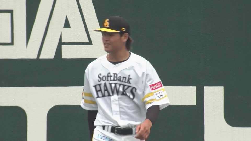 【ファーム】ホークス・笹川吉康 ランニングキャッチの好プレー!!  2023年3月30日 福岡ソフトバンクホークス 対 広島東洋カープ