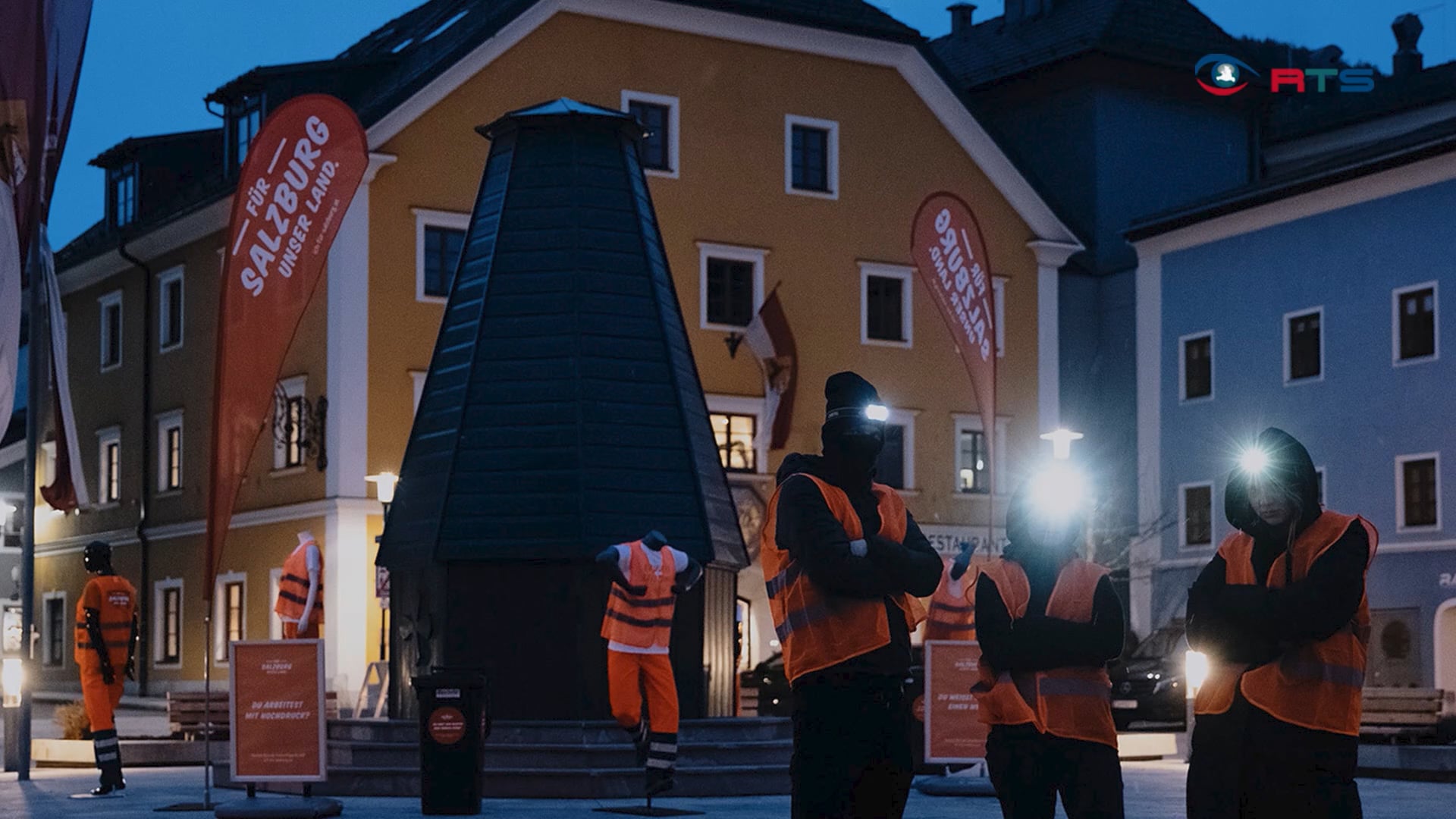 denkmaeler-verhuellt-guerillaaktion-der-entsorgungswirtschaft-sorgt-fuer-aufmerksamkeit