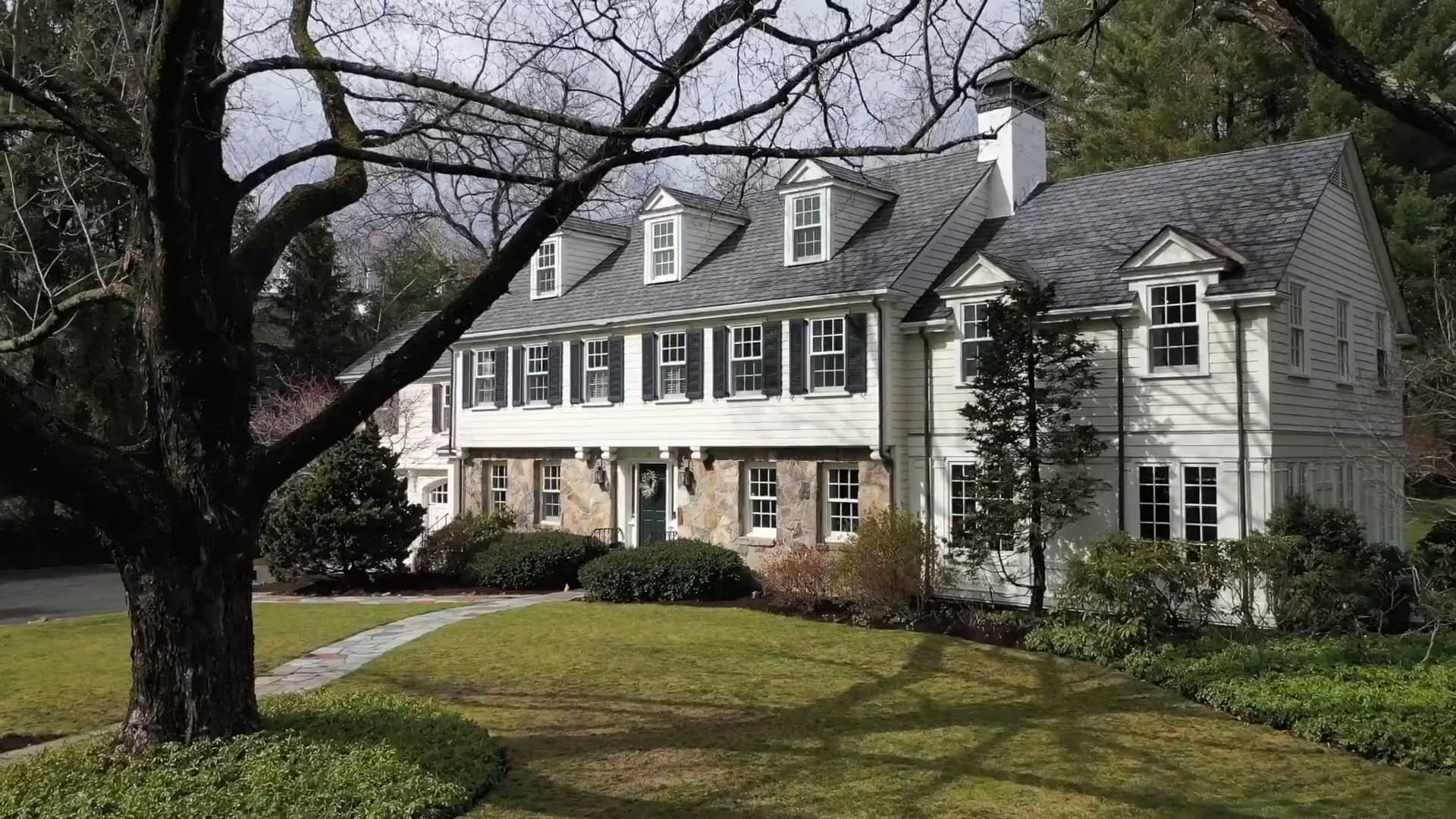 15 Woodcliff Road, Wellesley, MA on Vimeo