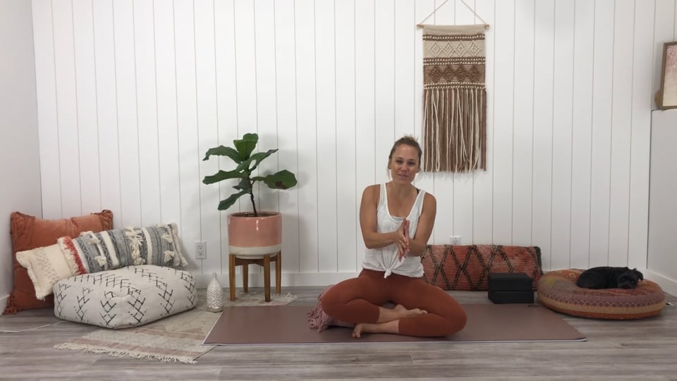 Prenatal 30 | Chest, Neck & Shoulders