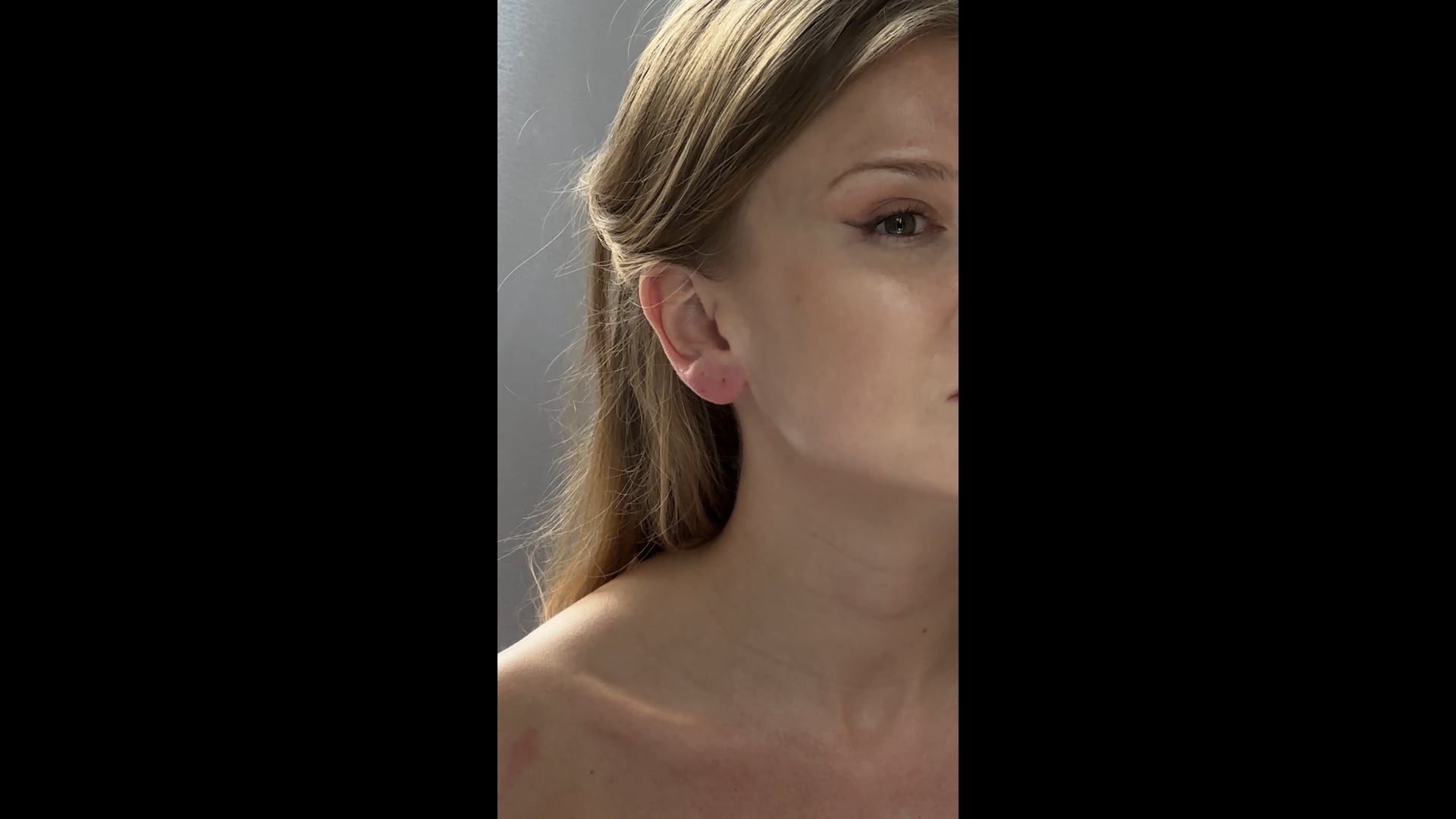 Boucles D'oreilles Pendantes Jacky De G – Cristaux Rouges Vintage