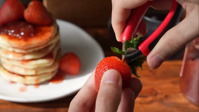 You Should Hull Your Strawberries With a Reusable Straw