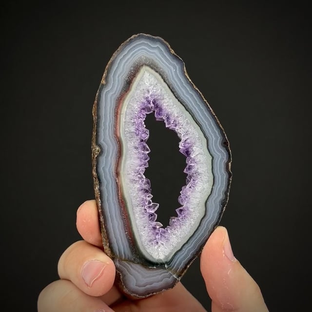 Amethyst geode w/ Agate rim slice