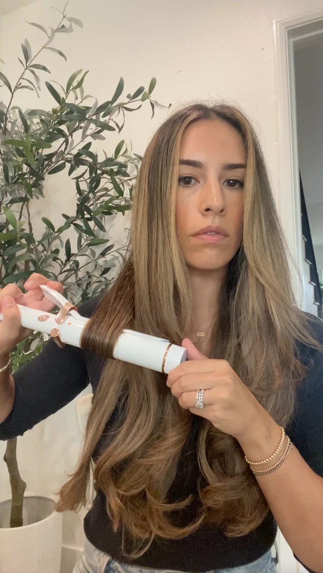 Blowout Look With T3 SinglePass Curl 1.5