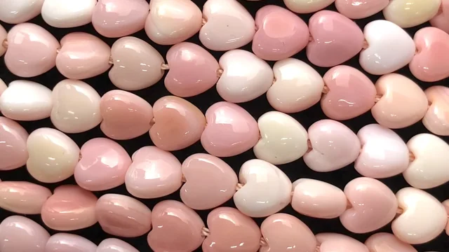 クィーンコンクシェル 縦穴ハート6×6×3mm 1/4連～1連｜天然石ビーズの 