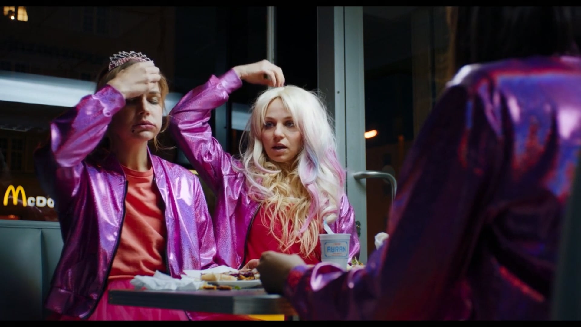 Teresa Rizos JGA:Jasmin.Gina.Anna