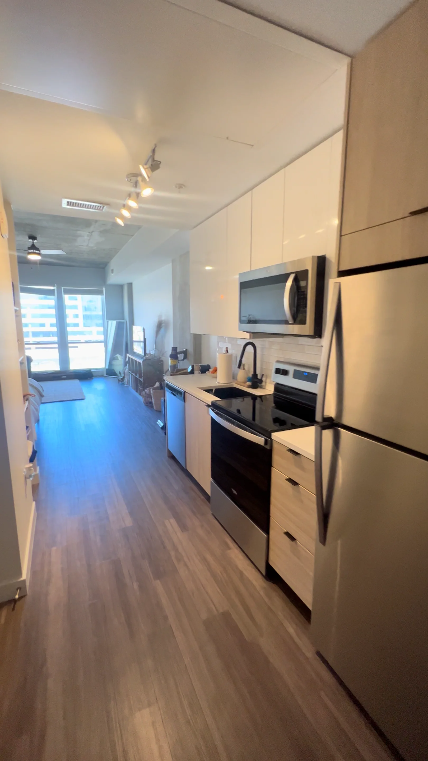 611 Pasadena furnished on Vimeo