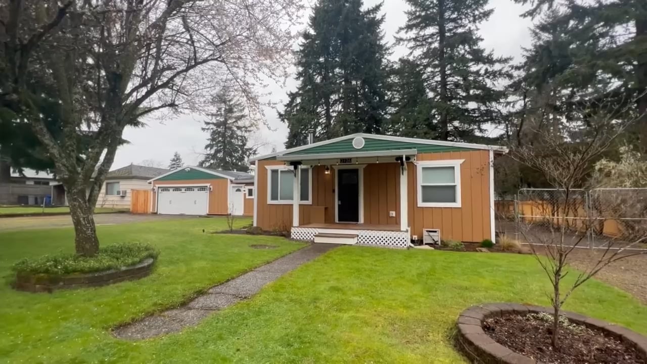 2126 SE 142nd Ave Portland OR on Vimeo