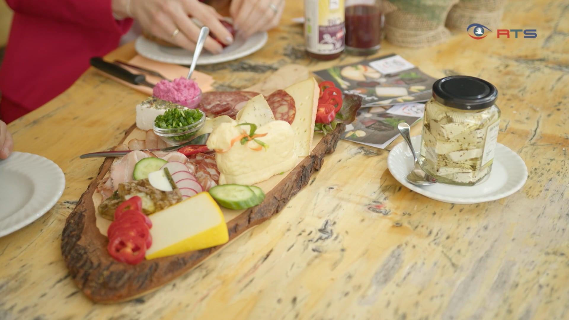 eine-osterjause-aus-regionalen-lebensmitteln
