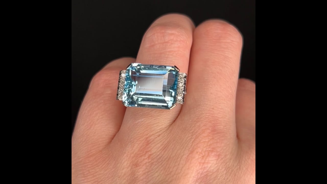 Art Deco Aquamarine Cocktail Ring w/ Diamonds in Platinum & 14k