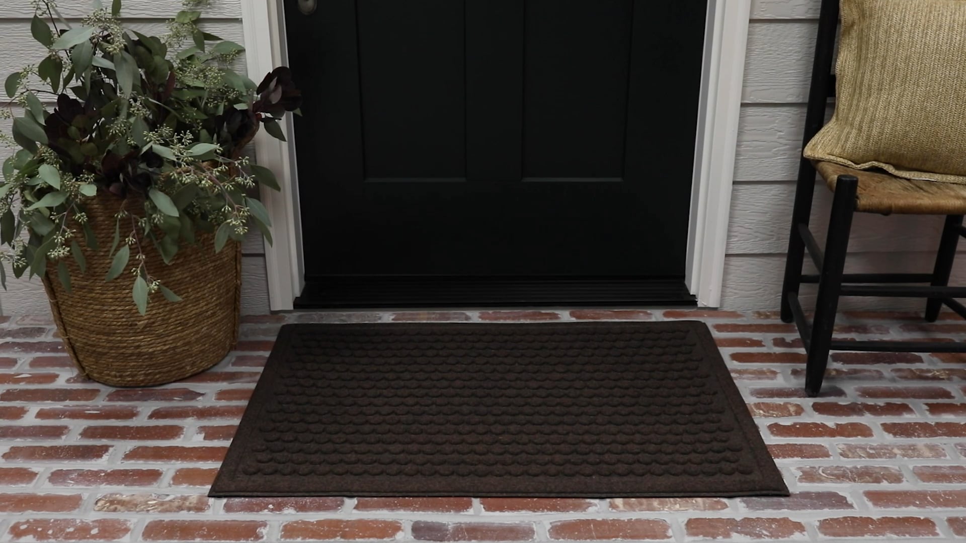 Mohawk Home Impressions Mat Dots Chocolate, 2' X 3' Contemporary