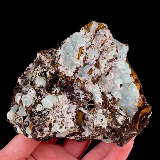 Smithsonite var: Copper-bearing