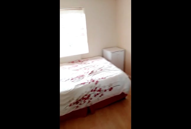 Double room in WoodGreen.  N22 Main Photo