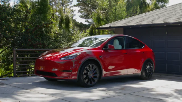 Tesla store car y