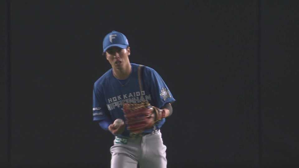 【8回裏】ファイターズ・五十幡亮汰 驚異的な守備範囲を見せる!!  2023年4月12日 福岡ソフトバンクホークス 対 北海道日本ハムファイターズ