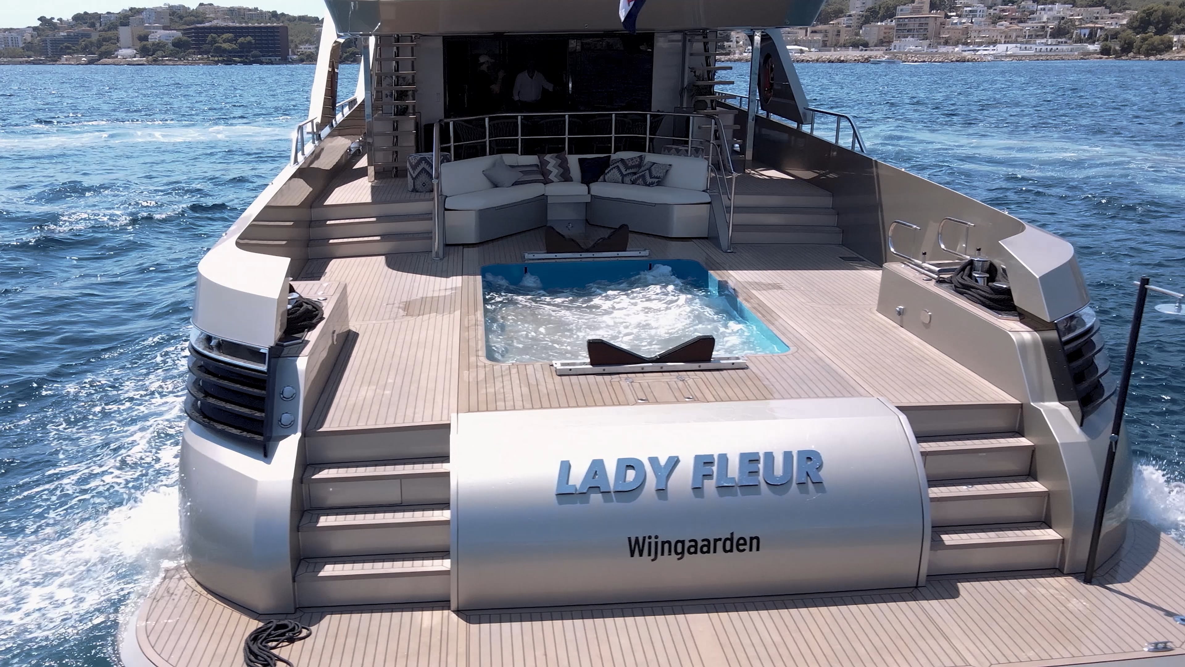 lady fleur yacht pool