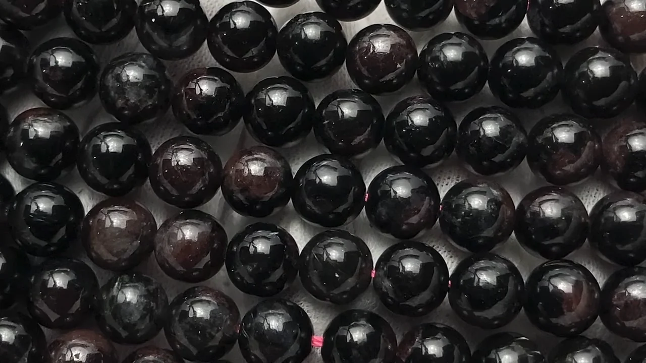 ★リッチガーネットinヌーマイト 大型ポイント149.5g②(SA+) imgrc0079096055.jpg