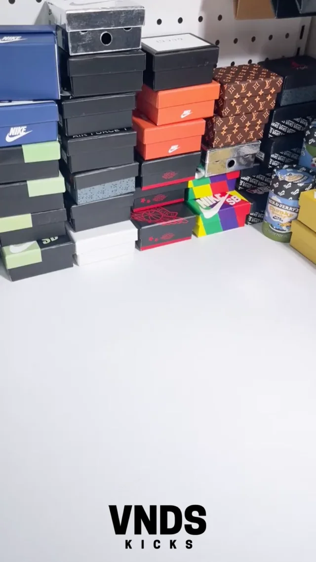 Surprise Box with 12 pairs Mini-Sneakers Random – VNDS Kicks