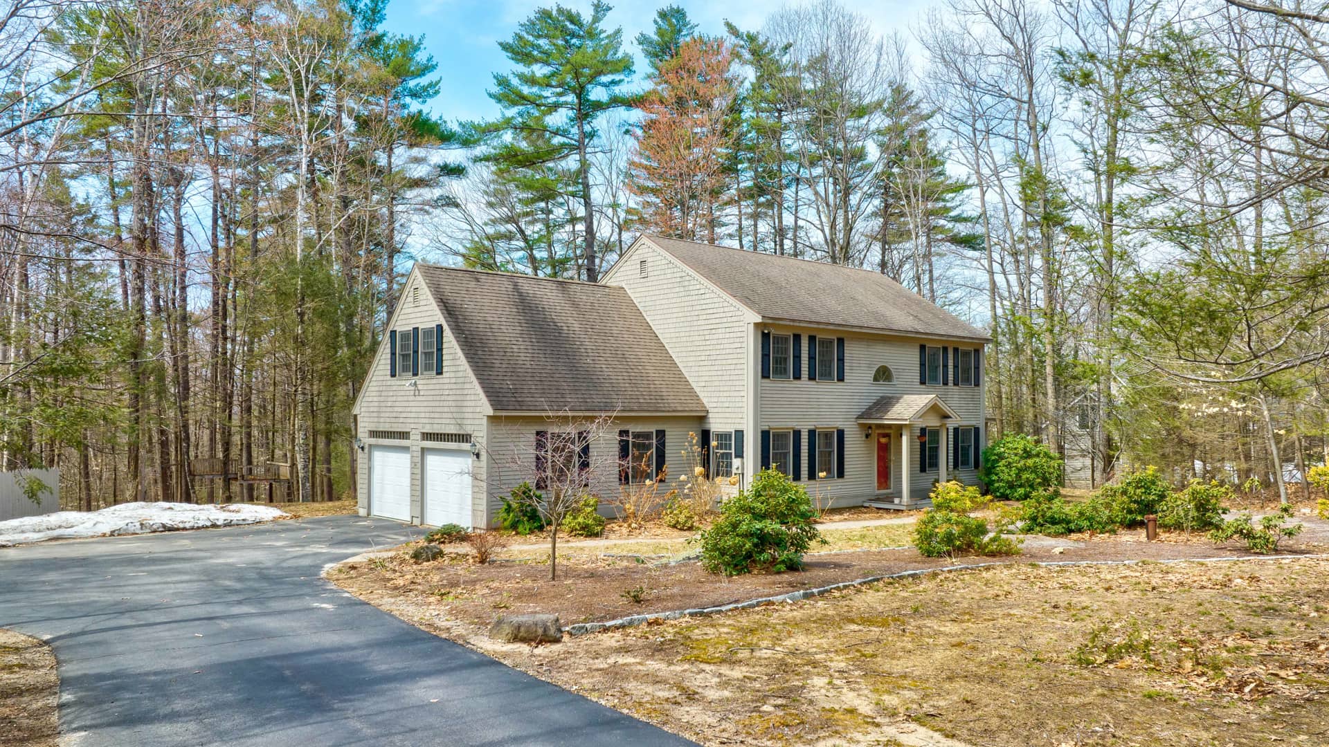 94 Spruce Road Wolfeboro NH Branded on Vimeo