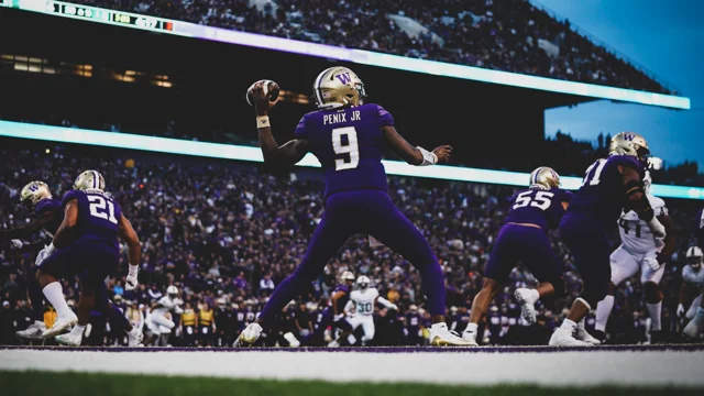 No. 8 Huskies Beat Tulsa, 43-10, Behind Penix Jr.'s 3 Touchdown Passes -  University of Washington Athletics