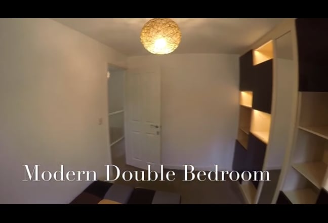 Spacious room with own bathroom Main Photo