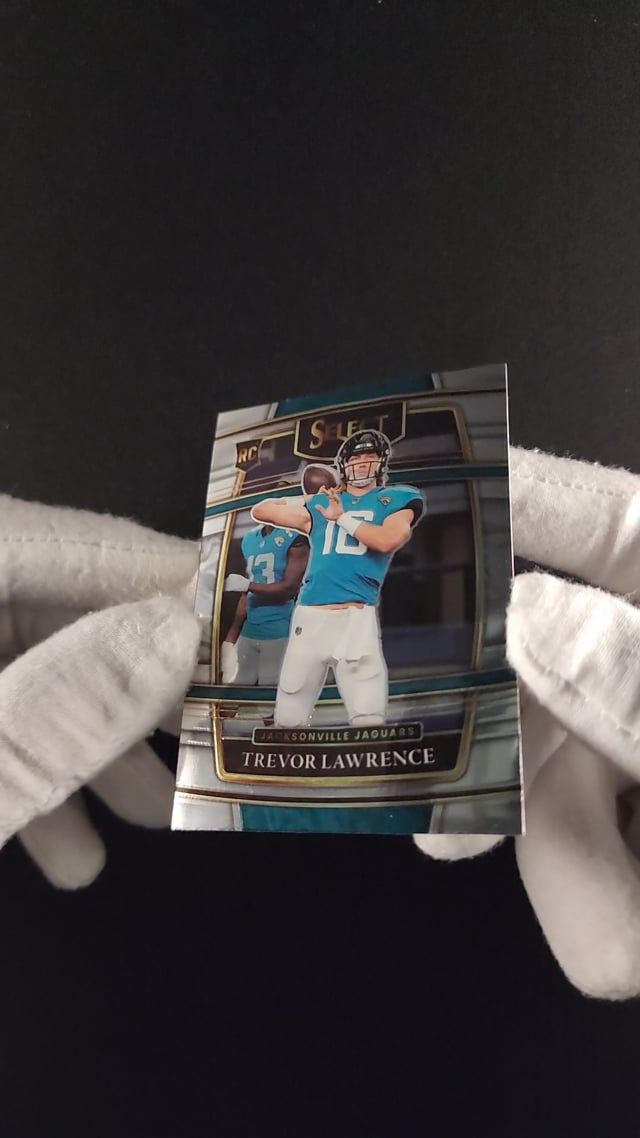 Trevor Lawrence 2021 Select Concourse Silver #43 Price Guide - Sports Card  Investor