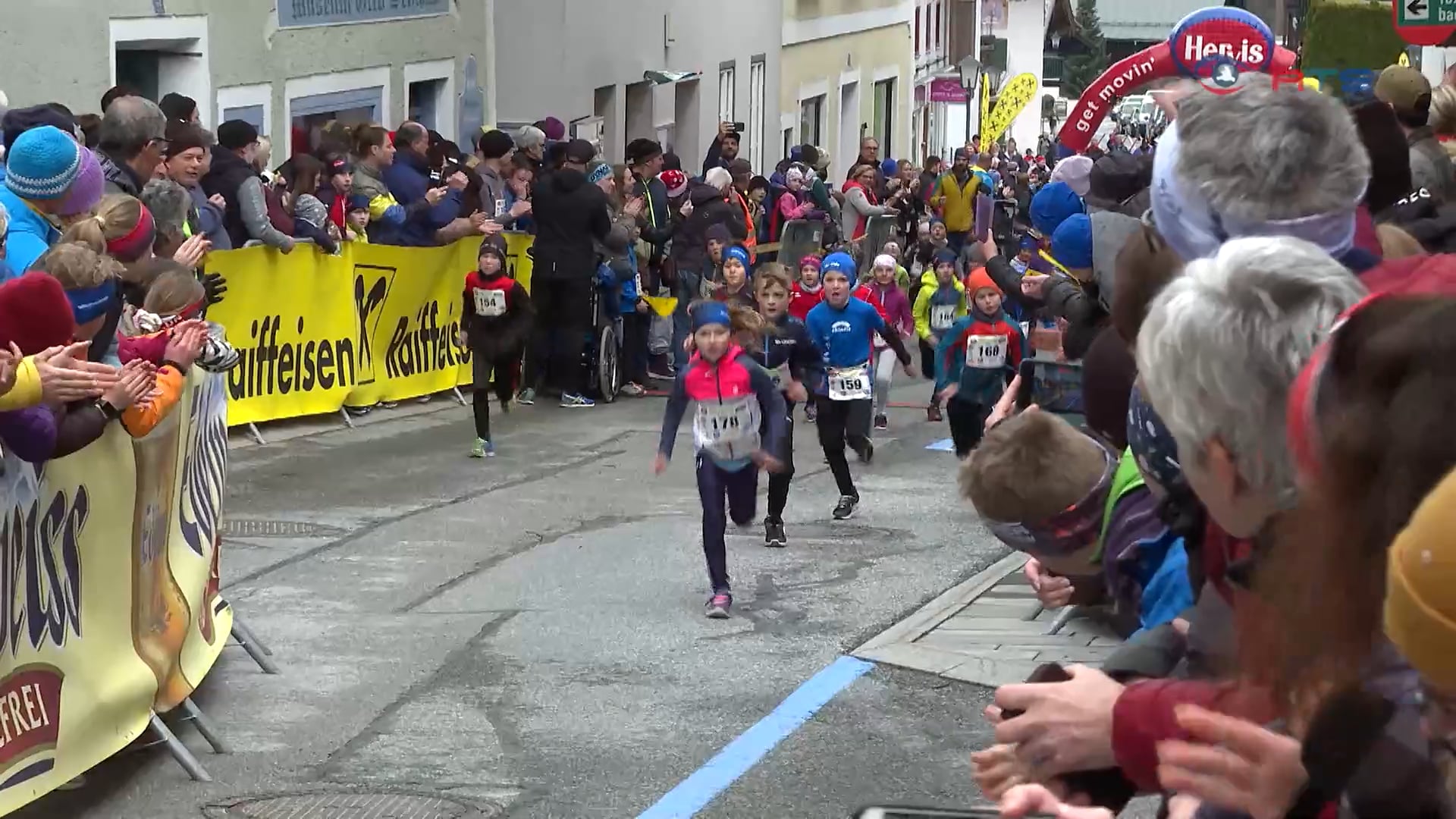 430-laeufer-gingen-beim-taxenbacher-marktlauf-an-den-start