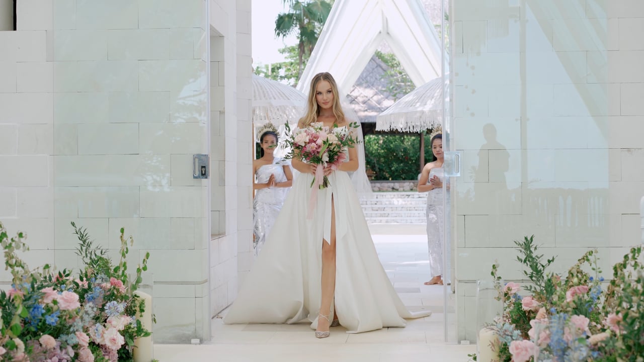 Destination wedding celebration in Bali