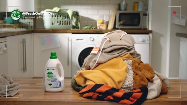 deVine Voices Native English Male Voiceover Dettol Commercial