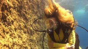 0492_scuba girl with vintage mask