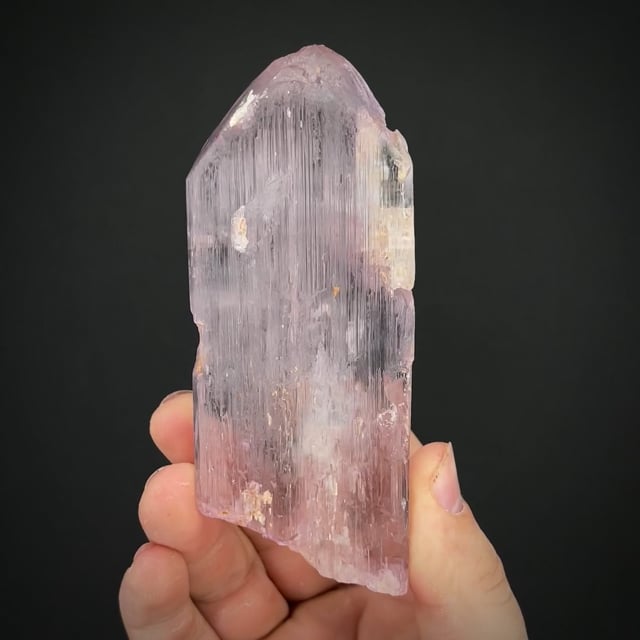 Large gem Kunzite