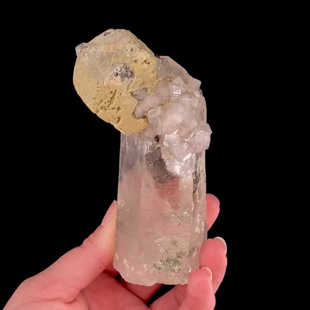 Siderite with Fluorapatite on Quartz