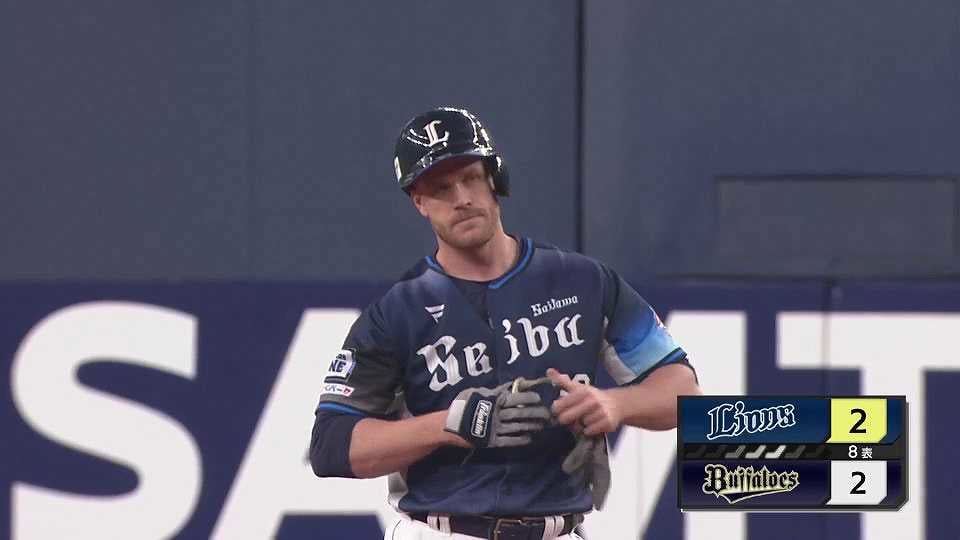 【8回表】クリーンナップの3連打で同点!! ライオンズ・マキノンがタイムリーヒットを放つ!!  2023年4月22日 オリックス・バファローズ 対 埼玉西武ライオンズ