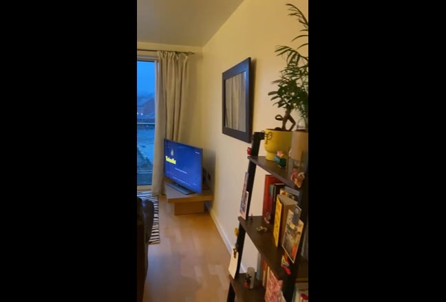 Large ensuite bedroom in 2 bed room flat to rent Main Photo