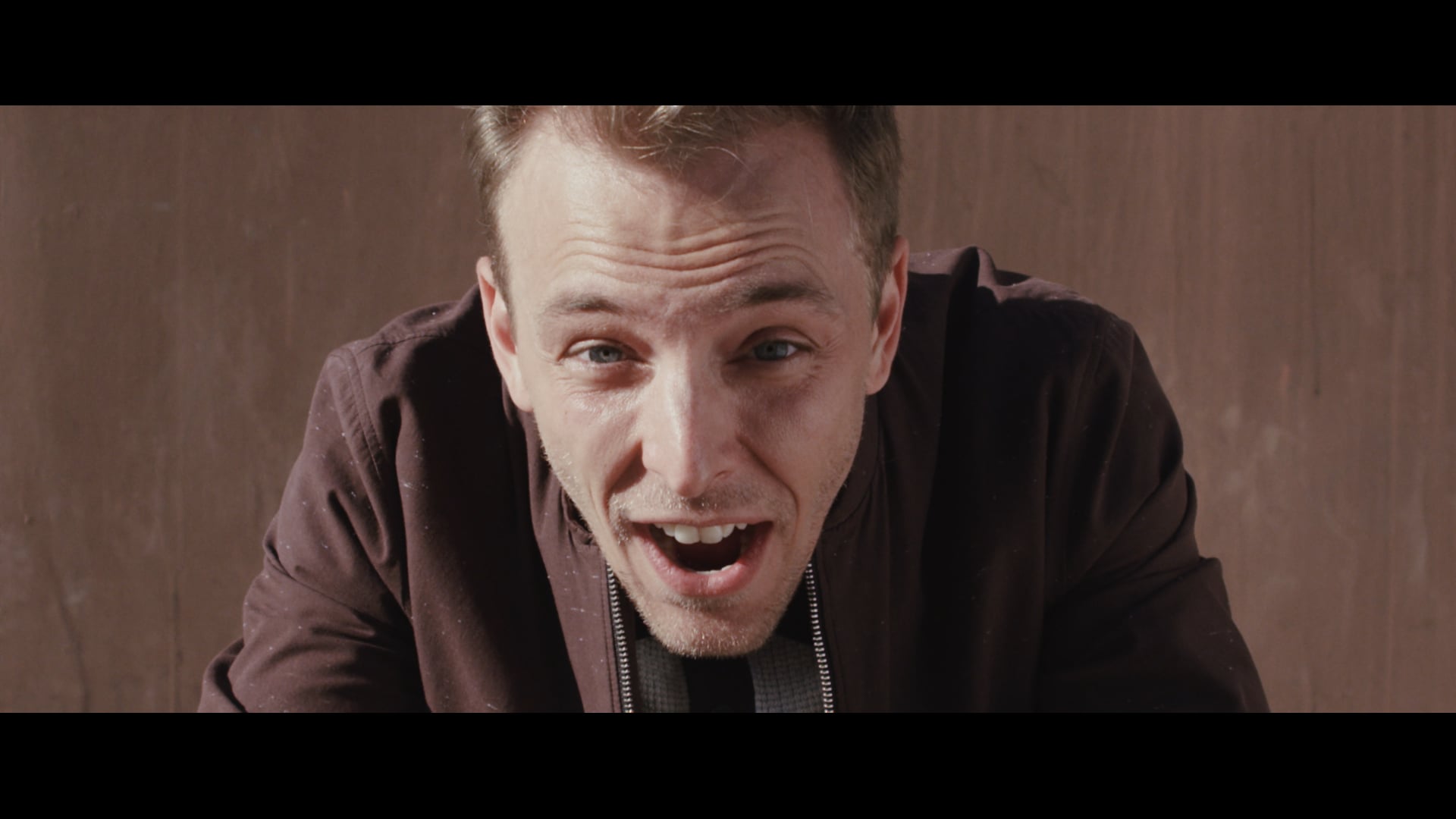 Hold On, I'm Coming (Music Video)