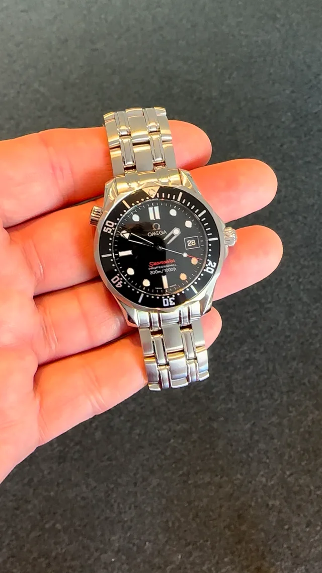 Omega seamaster midsize black hot sale