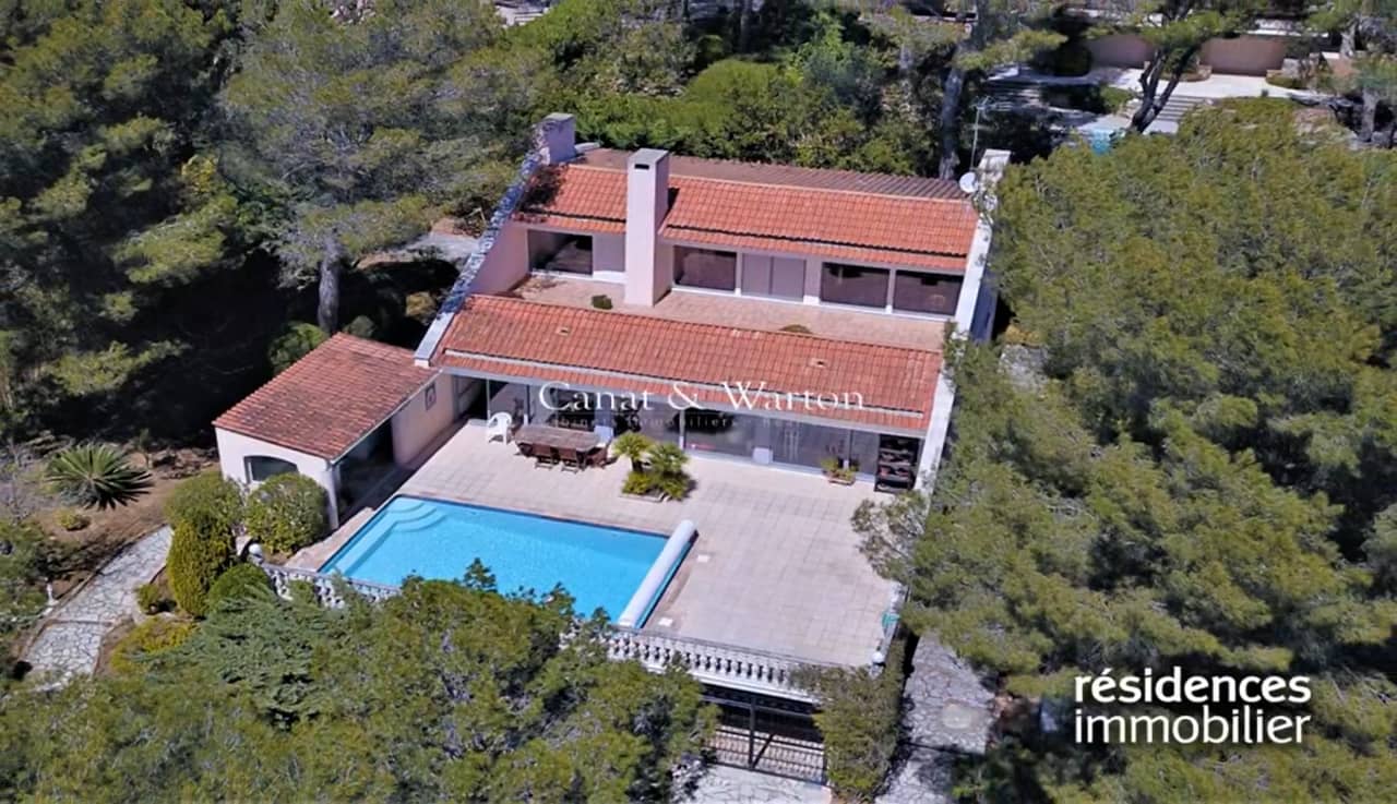 SAINTRAPHAËL MAISON A VENDRE 1 470 000 € 205 m² 5 pièce(s) on