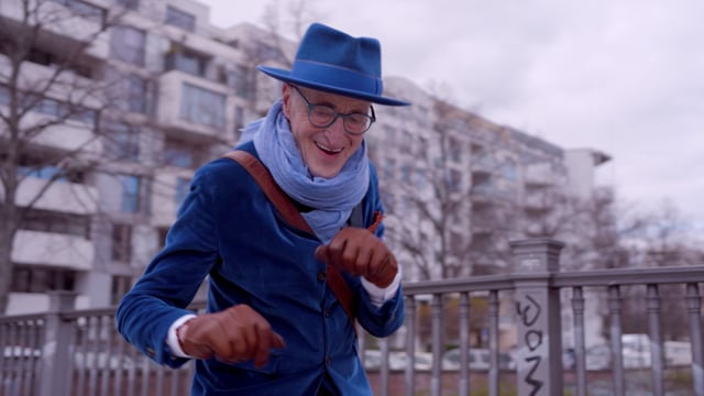 Techno-Partys mit 77: Günther Krabbenhöft ist der coolste Rentner Berlins
