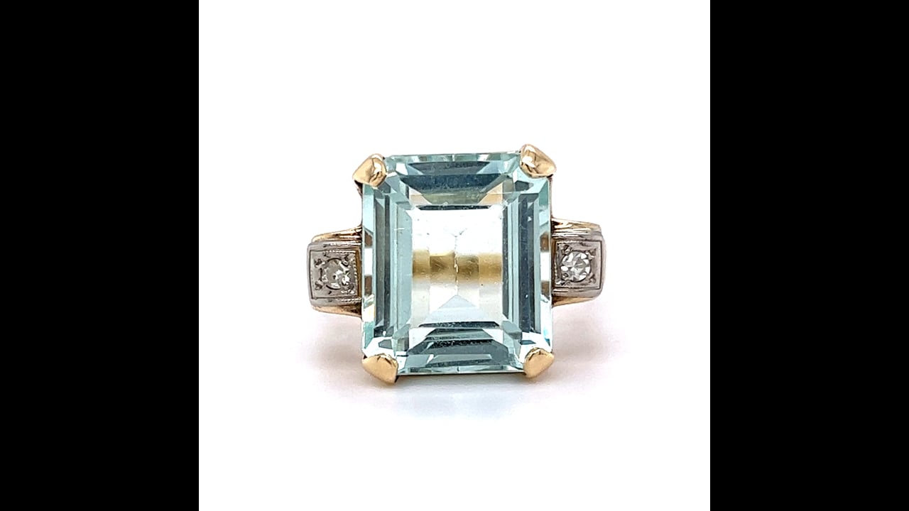 Special aquamarineペンデュラム✨ 8.22 Emerald Cut Aquamarine Cocktail Ring in 14k Yellow Gold