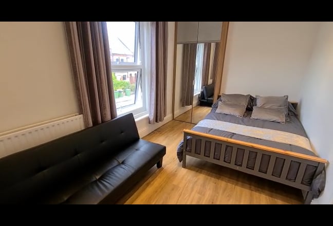 New Ensuite, Bedford Place, All Bills Inc Main Photo