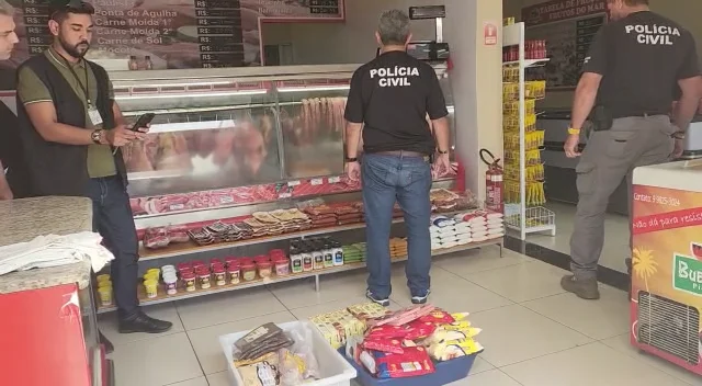 Abatedouro clandestino vendia carne de cavalo como sendo de boi em Viana