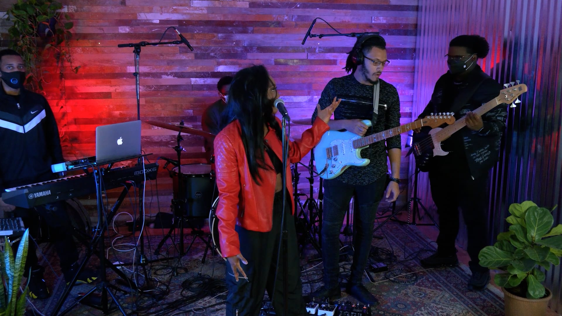 Jande's Live Performance