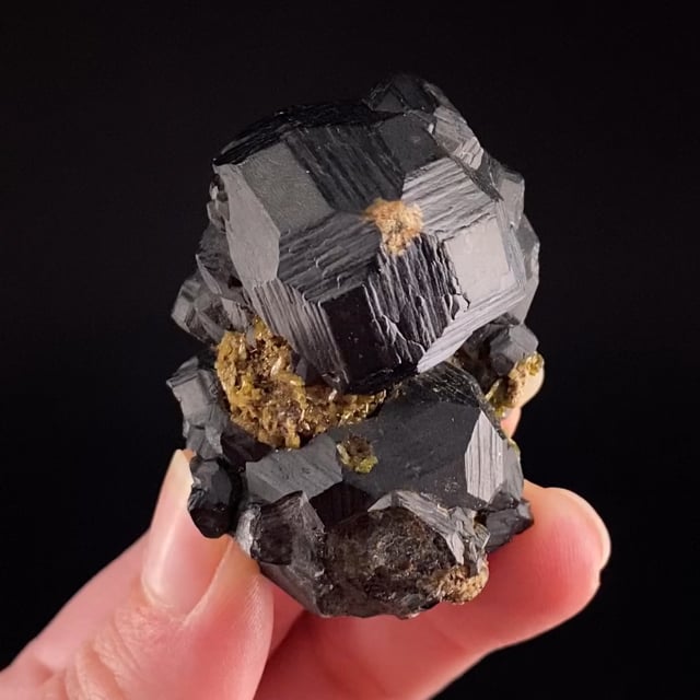 Andradite var: Melanite