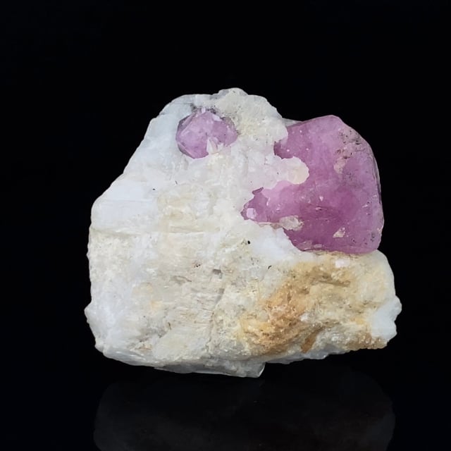 Corundum var: Ruby